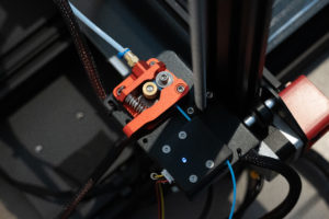 Topdown Shot Vollmetall Extruder des Creality Ender-3 Max Neo